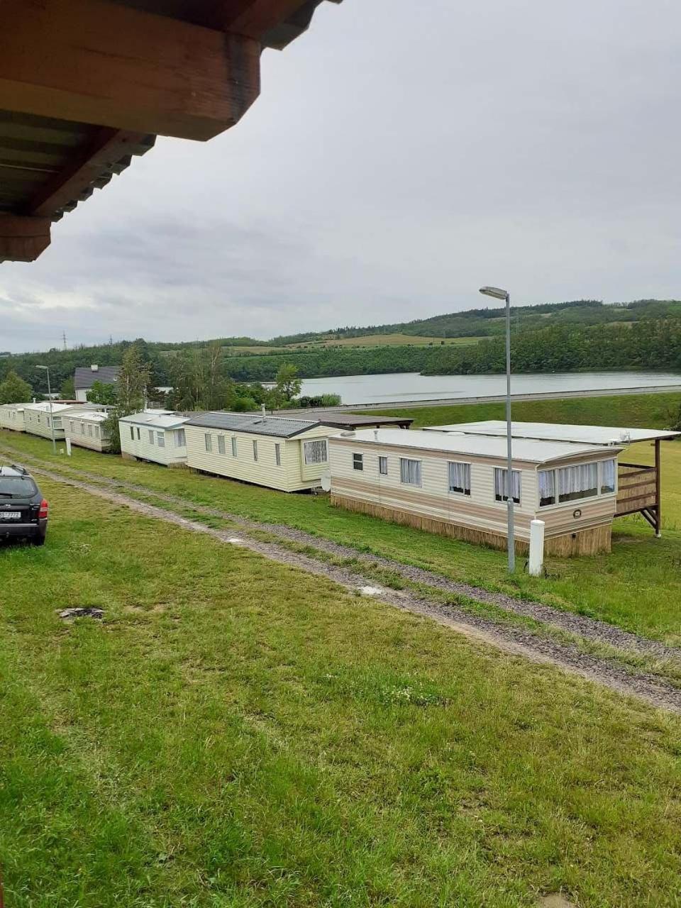 Mobilheim Na Louce Villa Vyrovice Exterior photo
